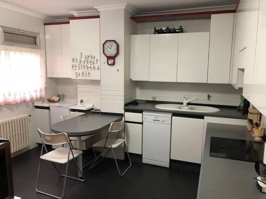 Lekker&vida, Vivienda De Uso Turistico, Centrica, Garaje En El Edificio Appartement Valladolid